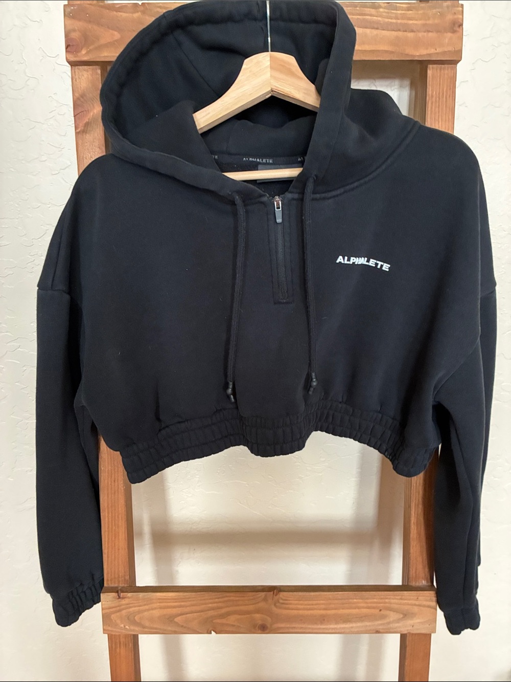 Alphalete Black Cropped Half-Zip Hoodie Sweater